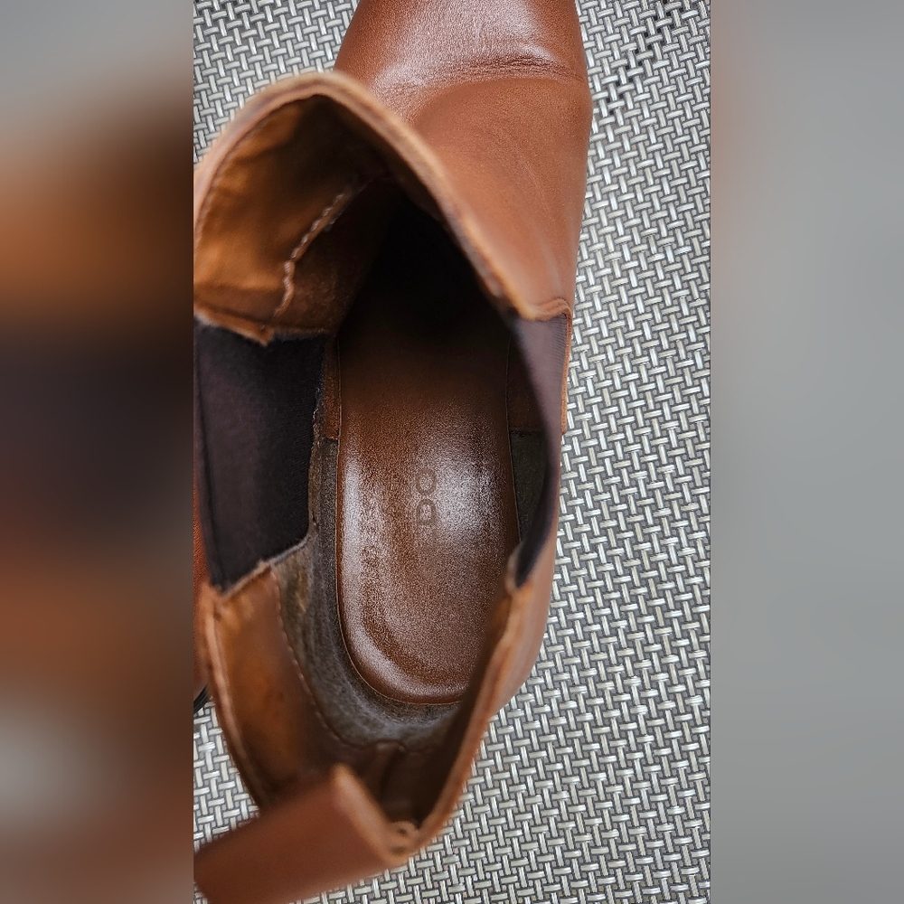 ALDO Leather Wicoeni Chelsea Booties Size 7 - Picture 3 of 6